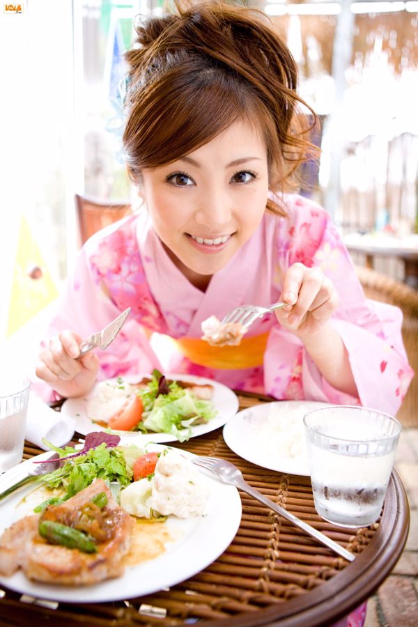 [Bomb.TV] September 2009 Natsuko Tatsumi Natsuko Tatsumi