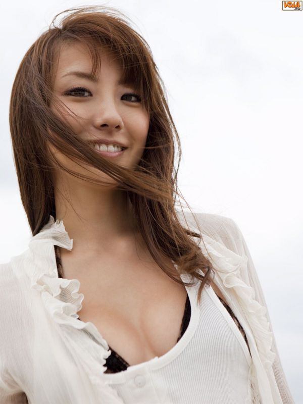 [Bomb.TV] Số tháng 12 năm 2009 Azusa Yamamoto