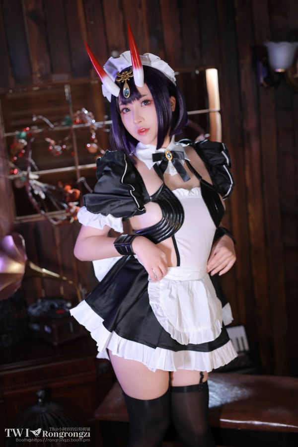 [Internet Celebrity COSER Photo] Little Rongzai Gu Gu Gu - Jiu Swallow Maid