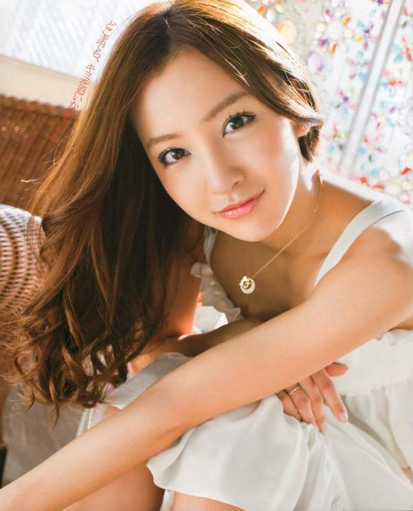 [Bomb Magazine] 2012年No.04 板野友美 松井咲子 佐藤すみれ DiVA 石原里美 中村靜香 篠崎愛 佐佐木優佳里 写真杂志