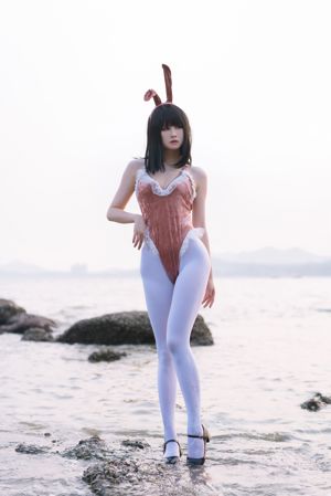 [Welfare COS] Anime blogger Tian Lulu - Pink Rabbit
