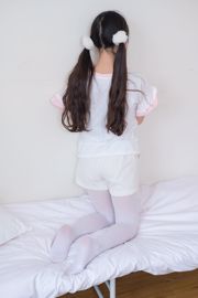 《白棉袜萝莉》 [森萝财团] X-020