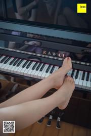 Qiqi「黒と白のピアノの鍵に足を踏み入れる」[异思趣向IESS] Sixiangjia 279