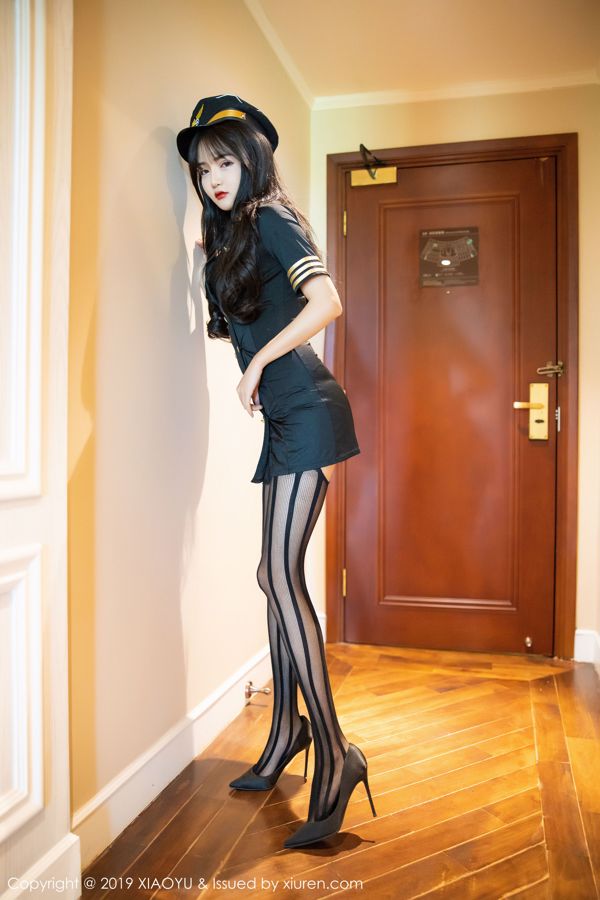 Miko酱吖《帅气的警花制服》 [语画界XIAOYU] Vol.206