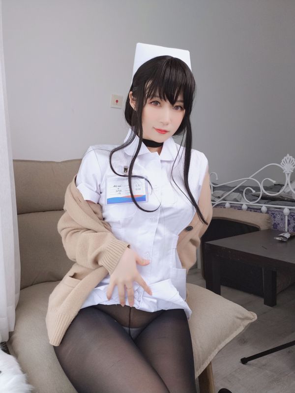 Baiyin 81 "Y tá nhỏ tóc dài" [Người đẹp COSPLAY]