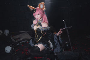 [코스프레 포토] Anime Blogger Teppanyaki Ghost Dance w - Tamamo Mae Magic