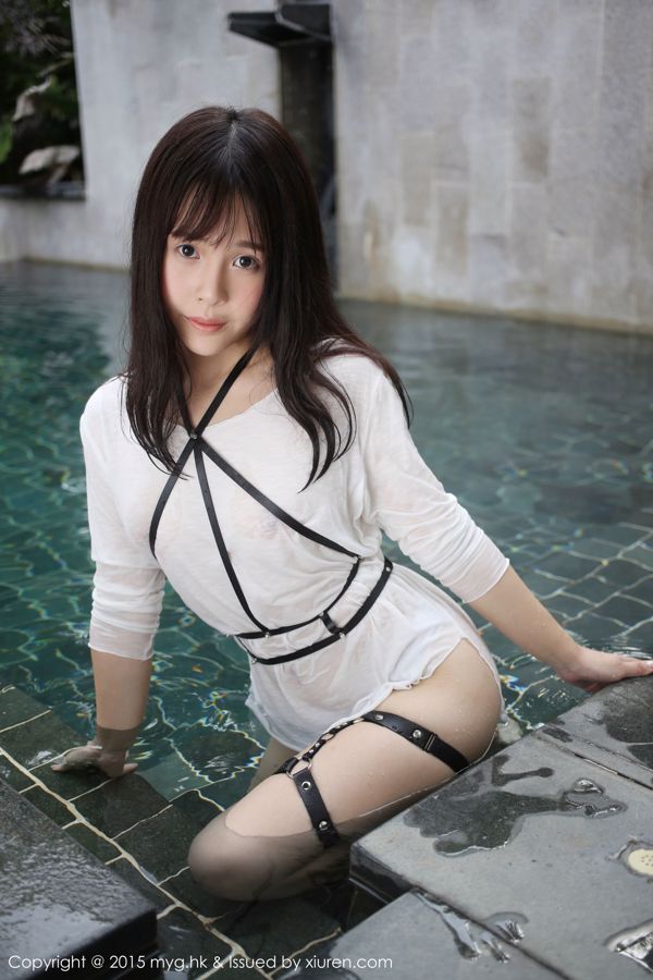 Evelyn "Black Silk Socks + Swimming Pool Wet Body" [MyGirl] Vol.170