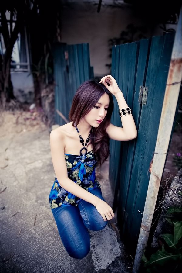 [Taiwan Zhengmei] Big-eyed Zhengmei Zhang Qijun "Colorful Outside Shooting"